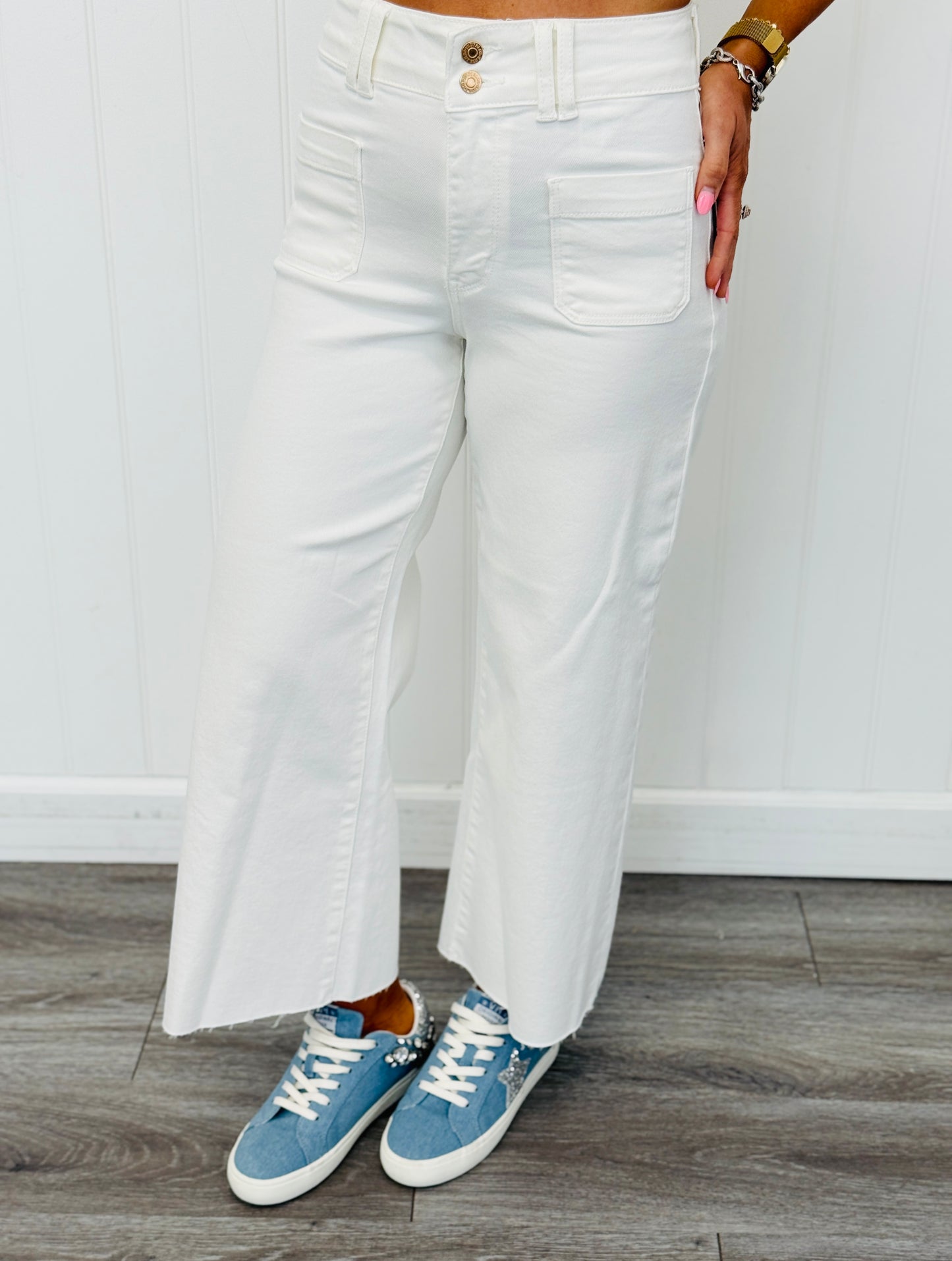 Judy Blue White Fresh Fit Wide Leg Jeans (Reg. and Plus)