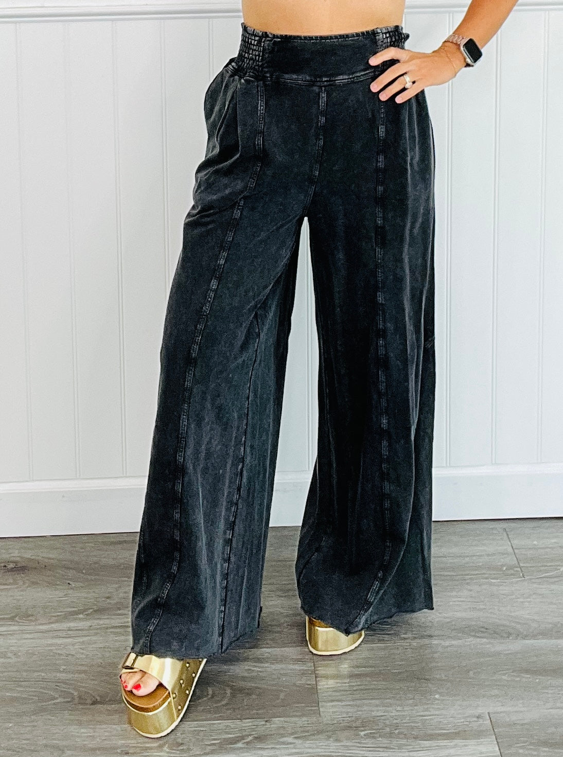 Black Mineral Washed Wide Pants (Reg)