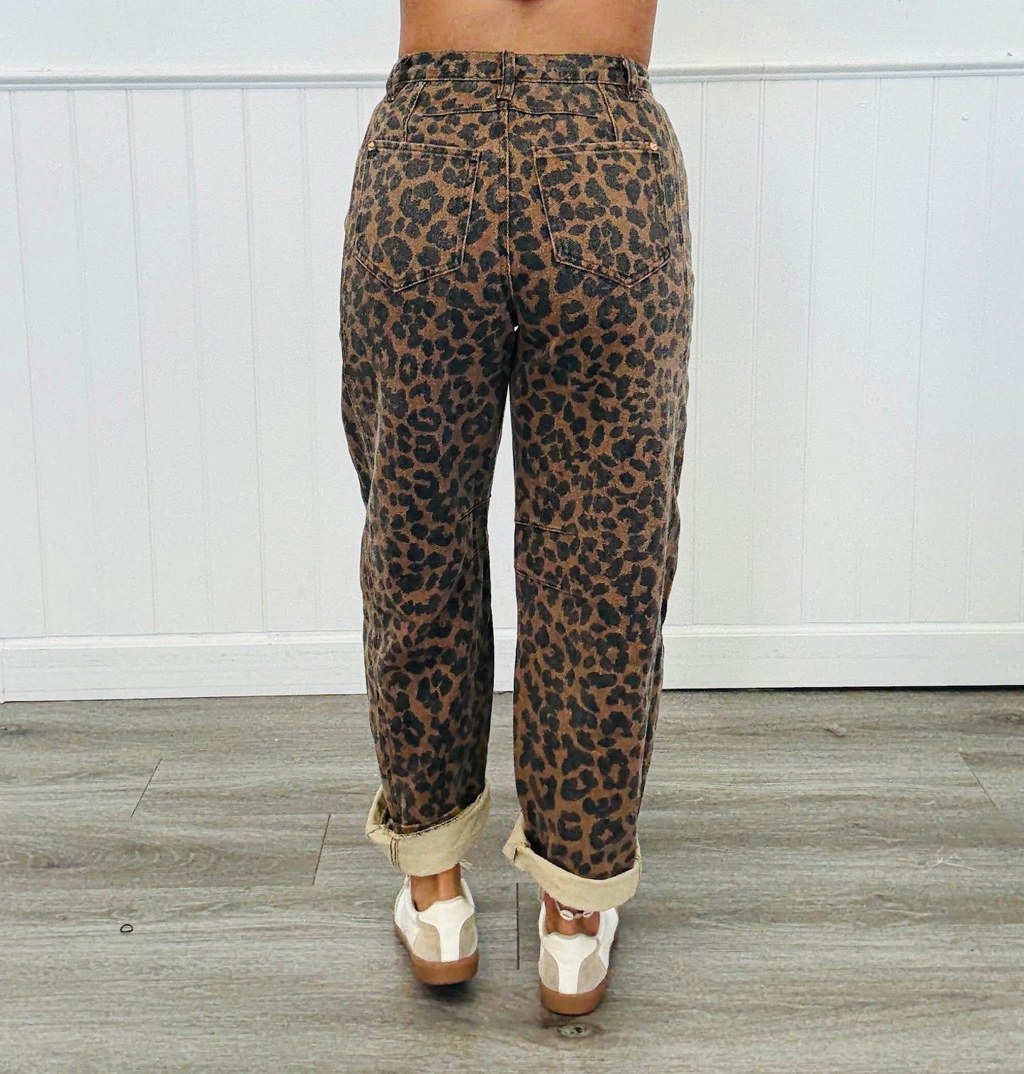 Loving My Brown Leopard Pants (Reg.)