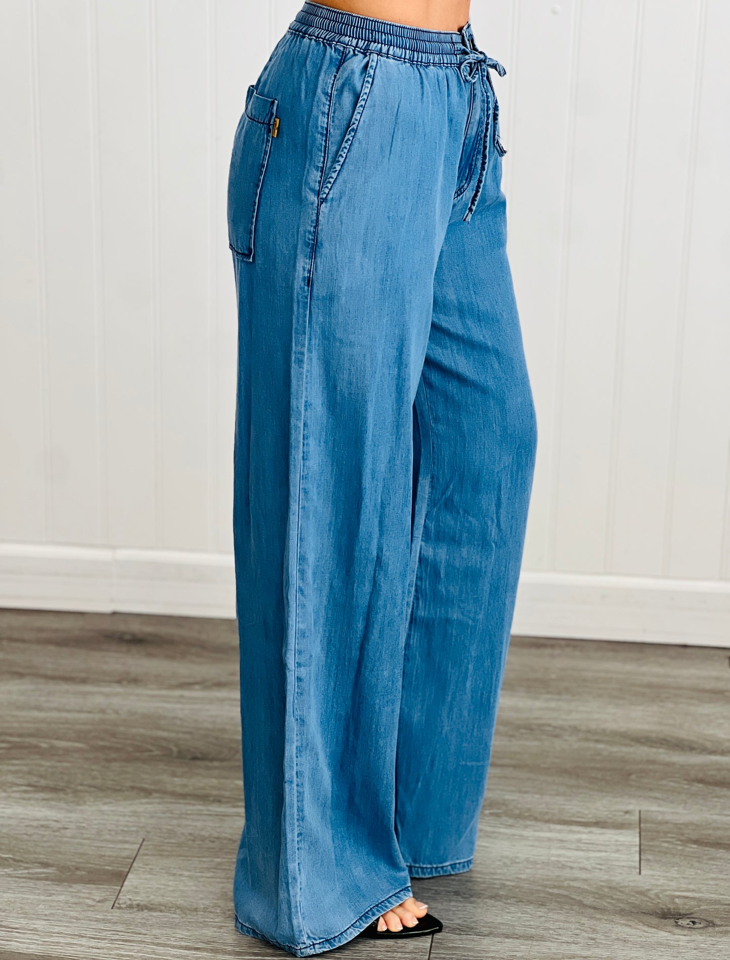 Medium Denim Wide Leg Pants (Reg.)