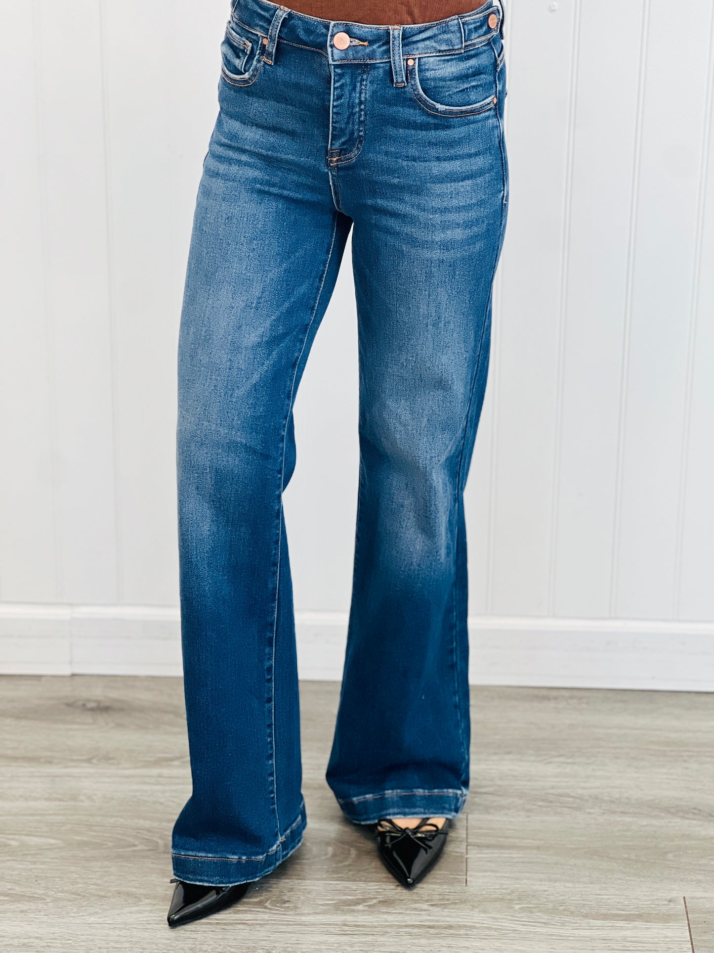 Risen Tummy Control Wonderfully Wide Leg Jeans (Reg & Plus)