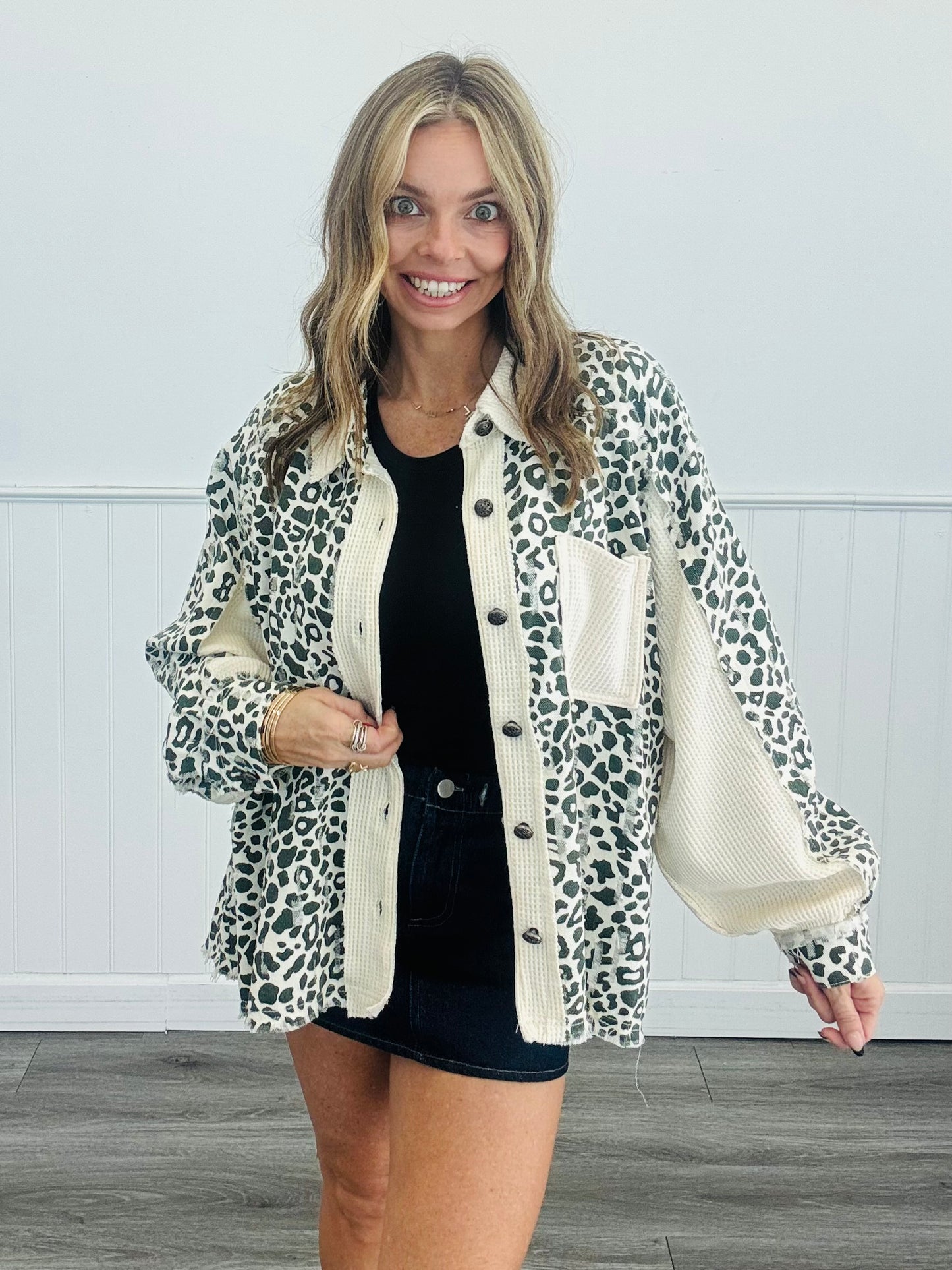 POL Cream Thermal Contrast Leopard Print Shirt (Reg.)