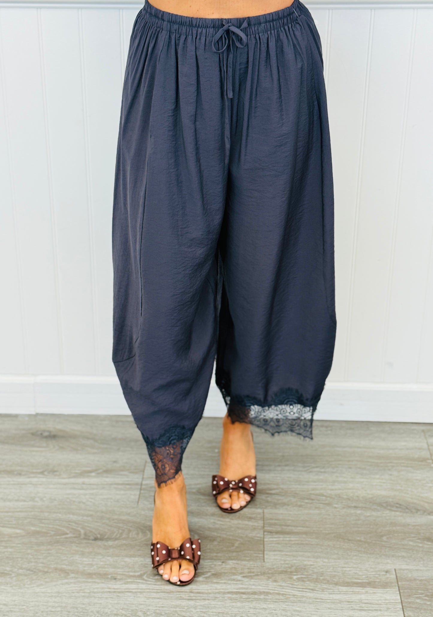 Crinkled Lace Trim Pants (Reg & Plus)- 2 Colors