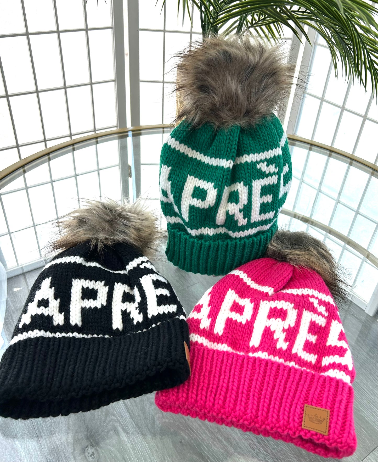 Apres Pom Beanie - 3 Colors