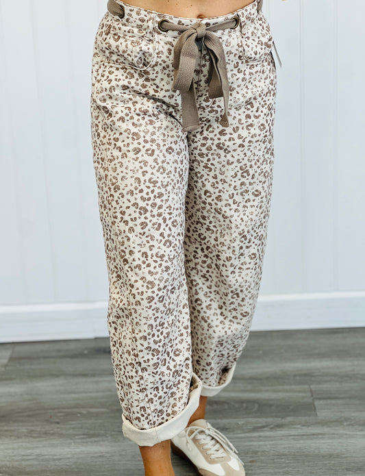 Leopard Print Interlaced Belt Barrel Pants (Reg.)