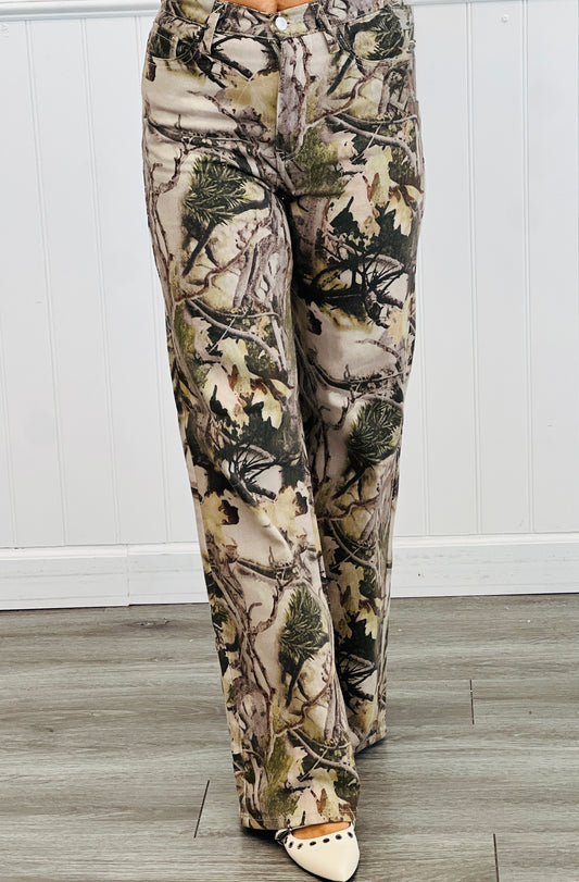 Camo Print Wide Leg Jeans (Reg.)