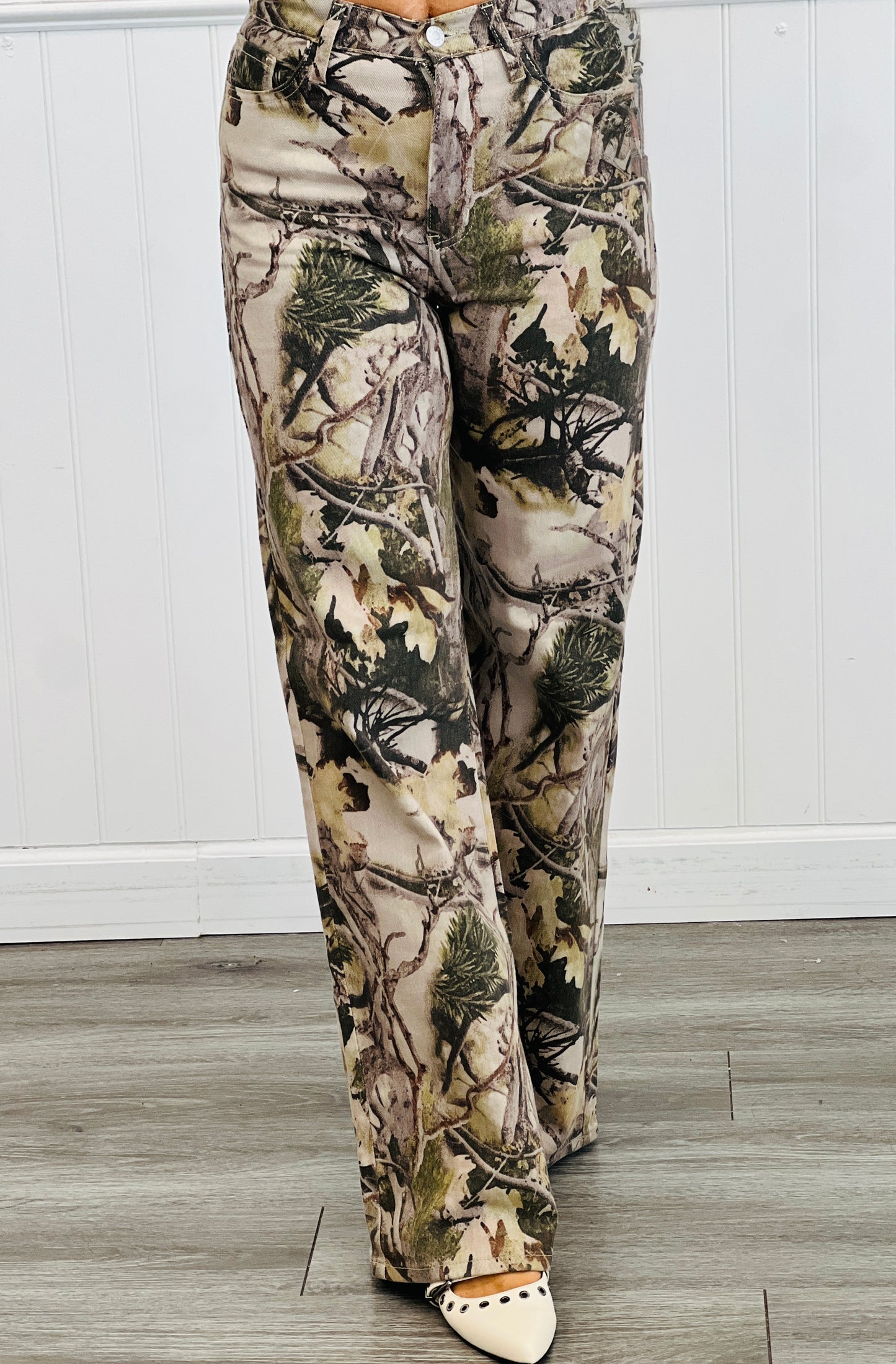 Camo Print Wide Leg Jeans (Reg.)