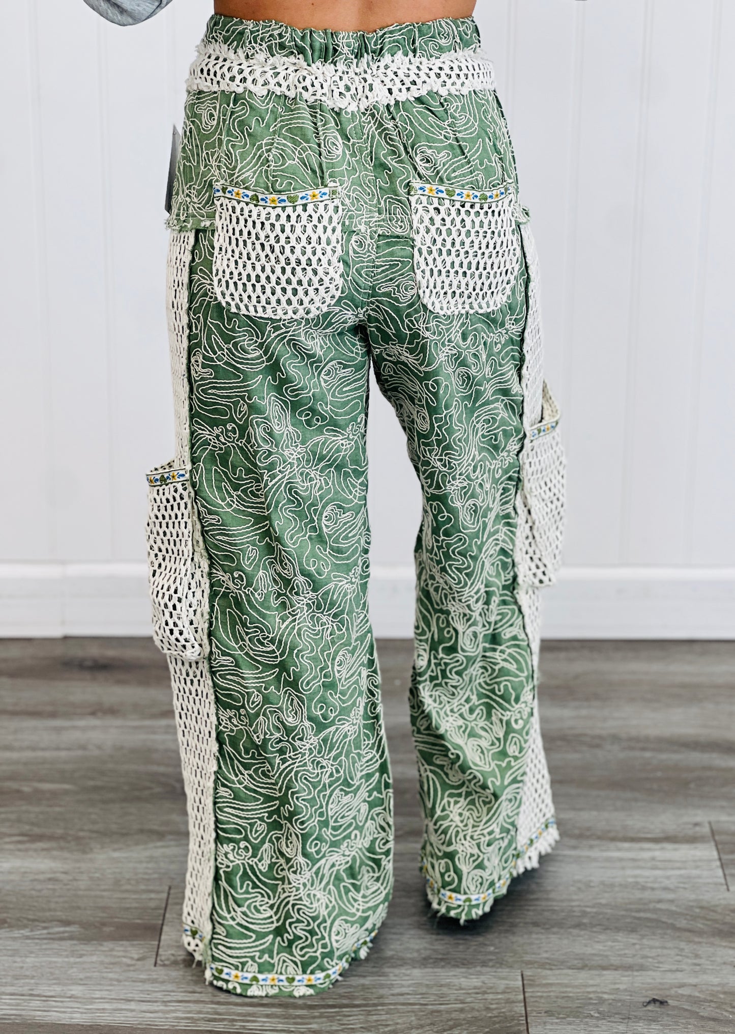 POL Flower Crochet Detailing Wide Leg Pants (Reg.)- 2 Colors