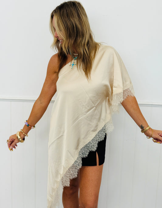 Beige Asymmetrical Lace Hem Blouse (Reg.)