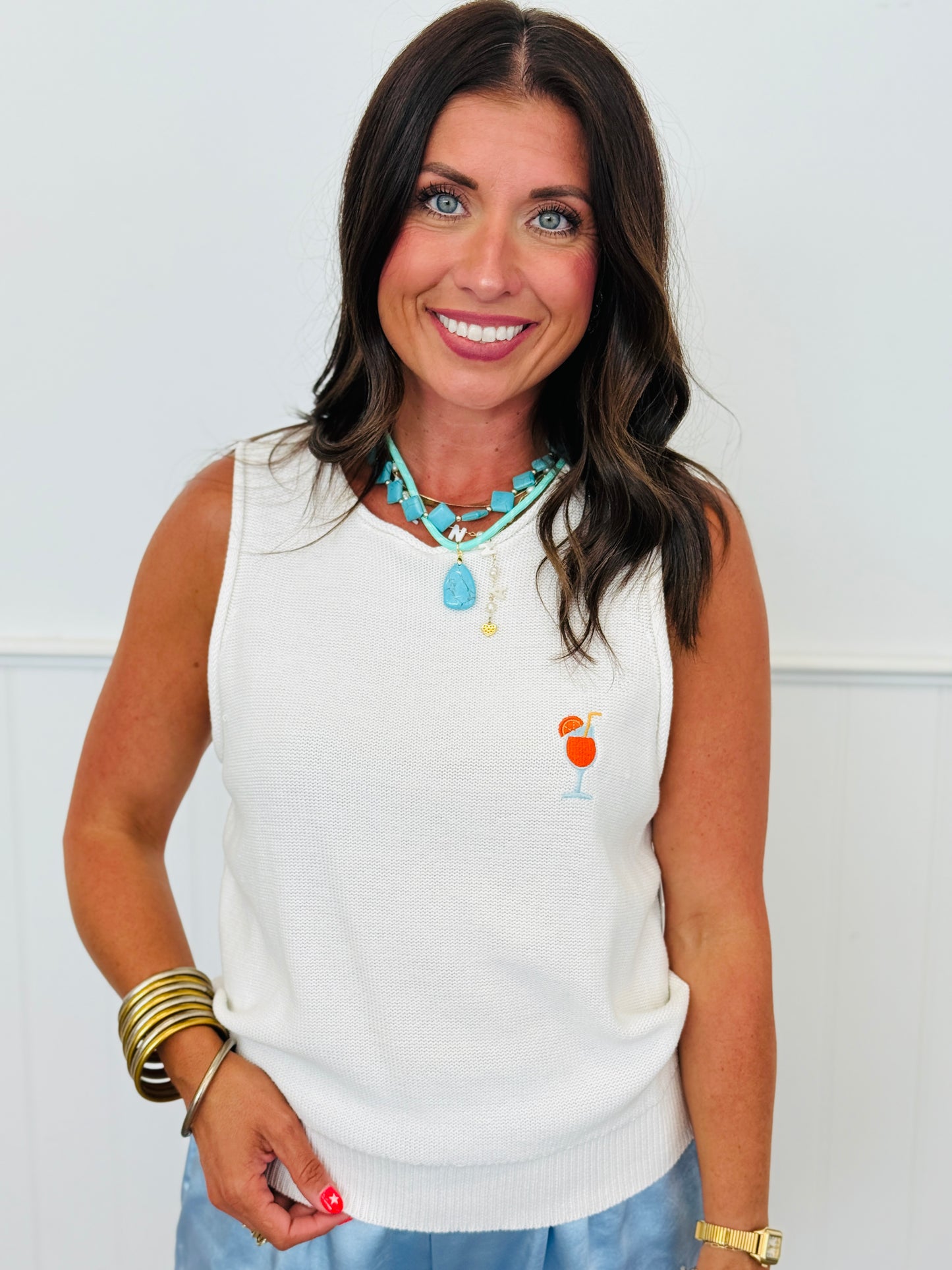 White Embroidered Spritz Graphic Sweater Vest Top (Reg.)