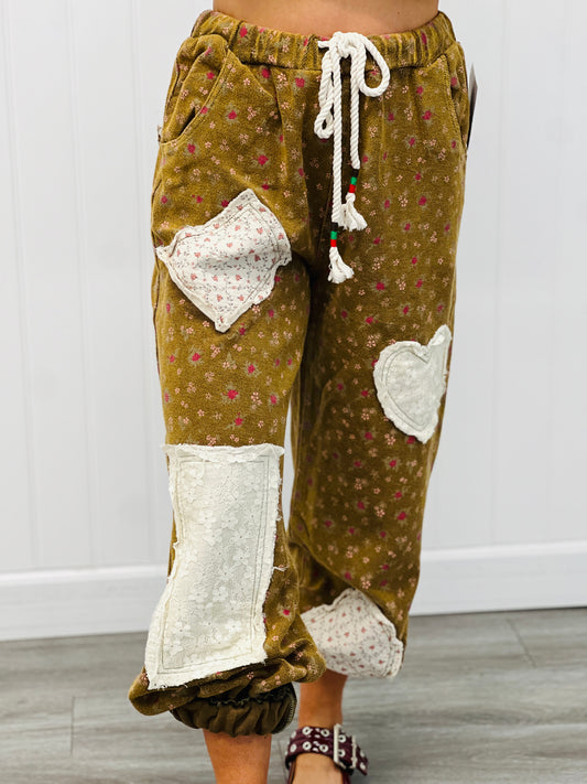 POL Floral Contrast Lace & Woven Patch Pants (Reg.)