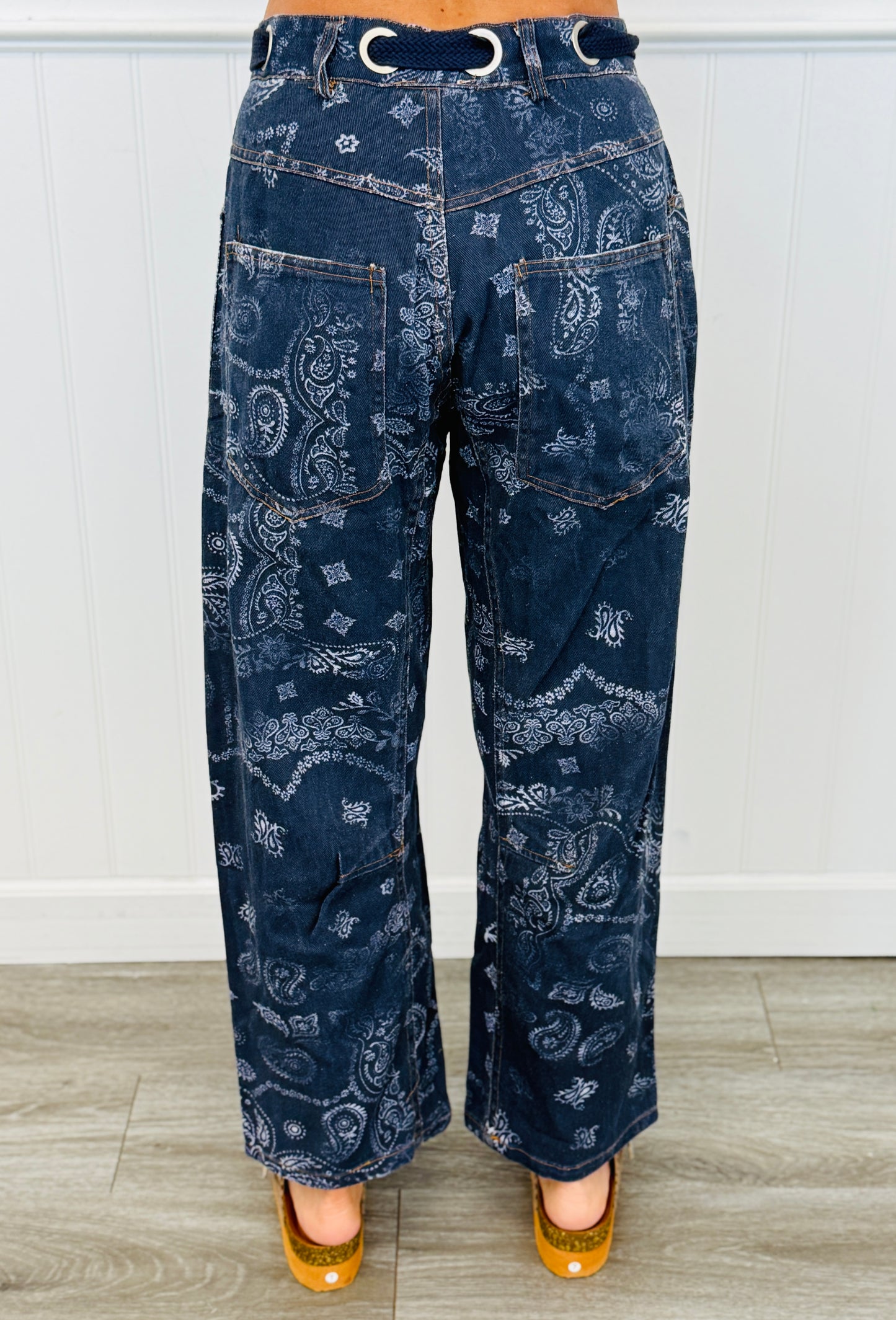 Midnight Bandana Paisley Print Barrel Pants (Reg.)