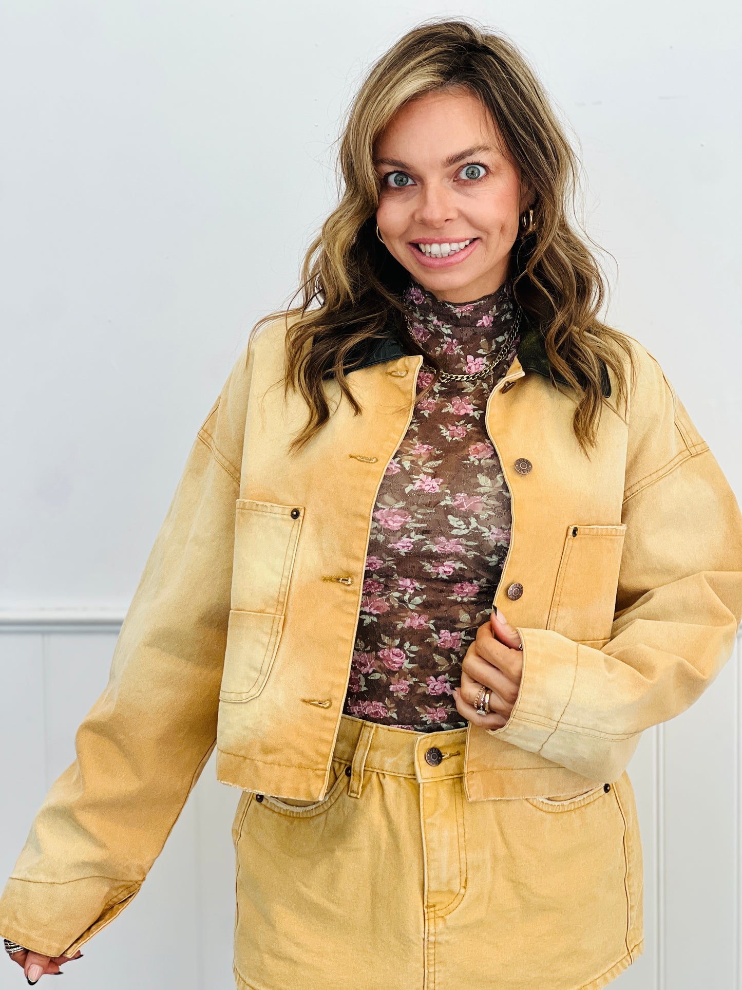 Sand Canvas Trucker Jacket (Reg.)