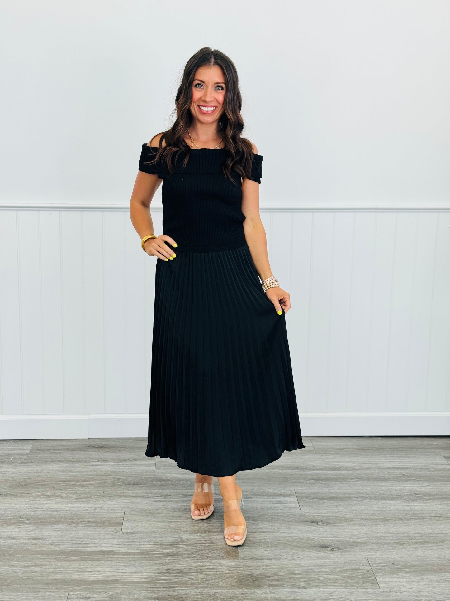 Black Off The Shoulder Midi Dress (Reg.)