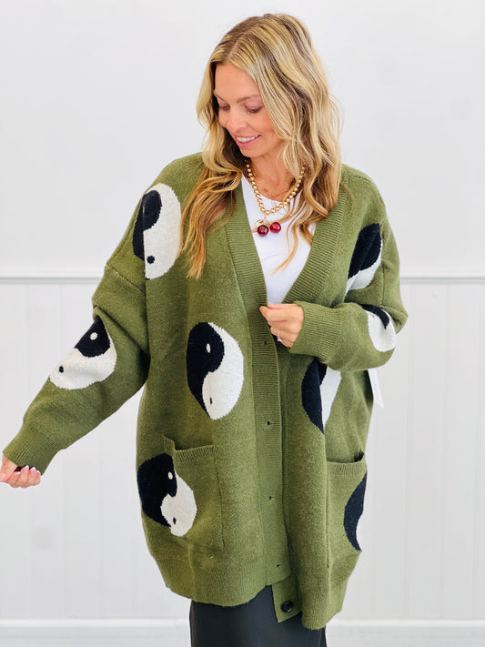 Olive Oversized Yin Yang Cardigan (Reg & Plus)