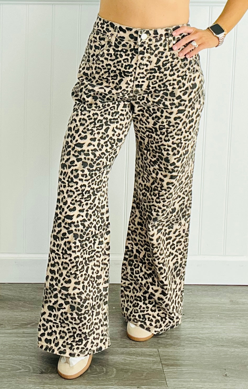 Leopard In The Wild Denim Jeans (Reg.)