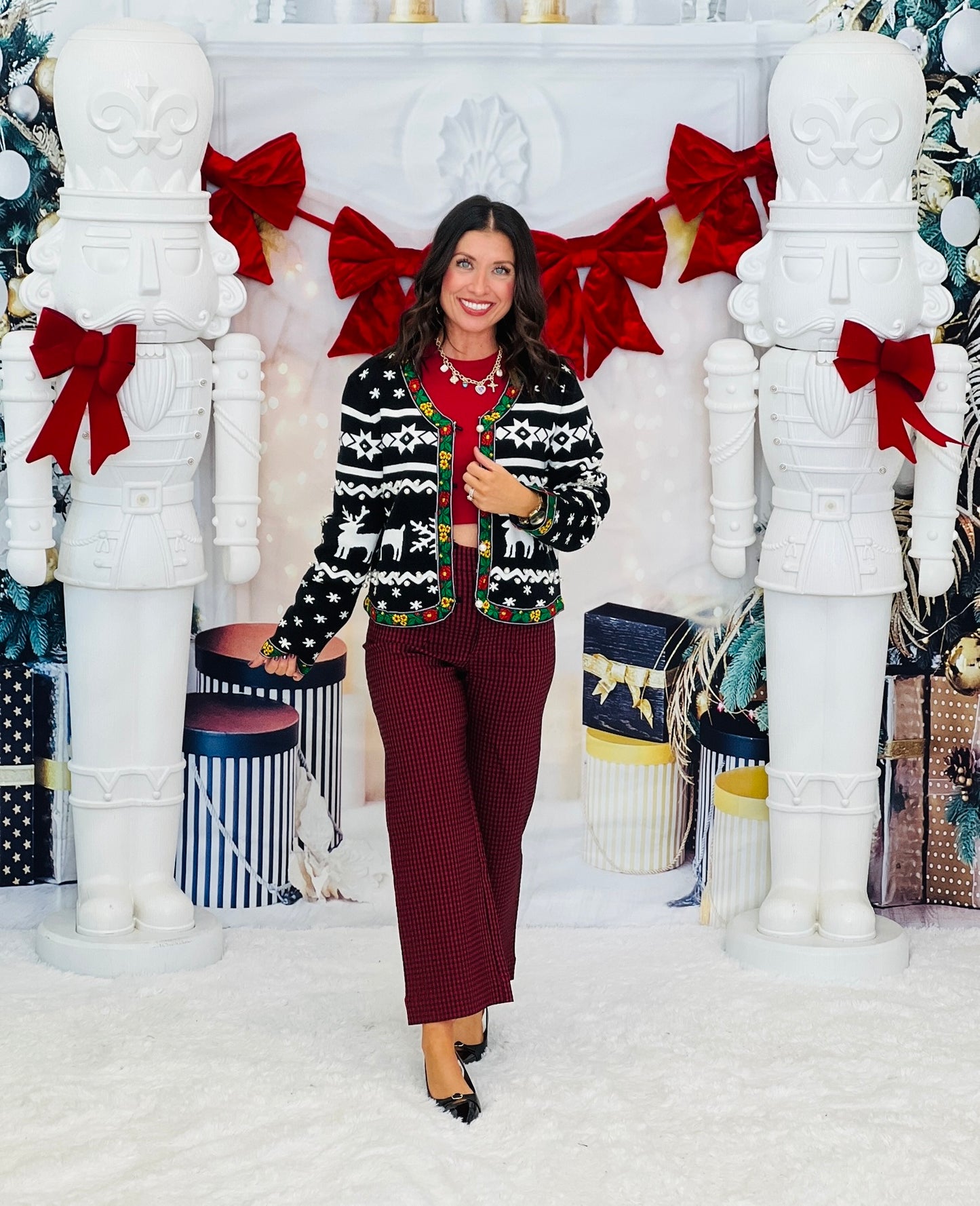 Queen Of Sparkles Black & White Nordic Flower Reindeer Pearl Cardigan (Reg. and Plus)