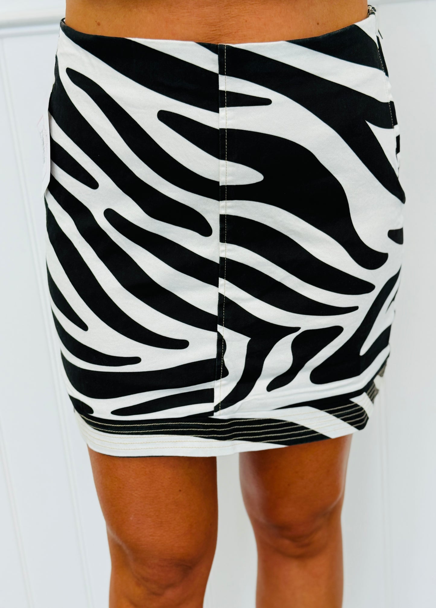 Black Zebra Print Mini Skirt (Reg.)
