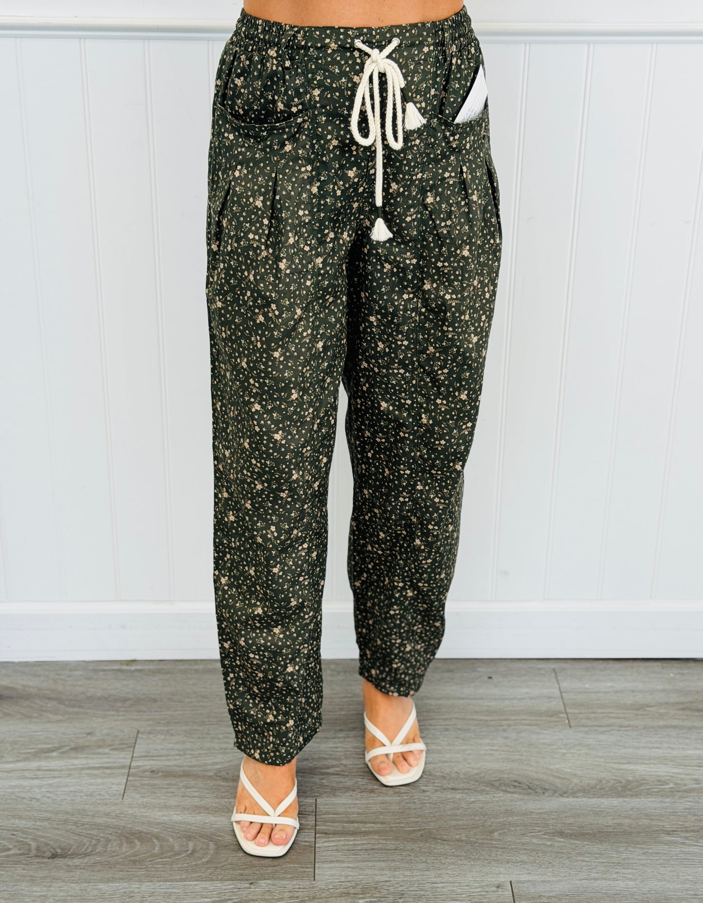 Dark Green Ditsy Print Drawstring Barrel Pants (Reg.)