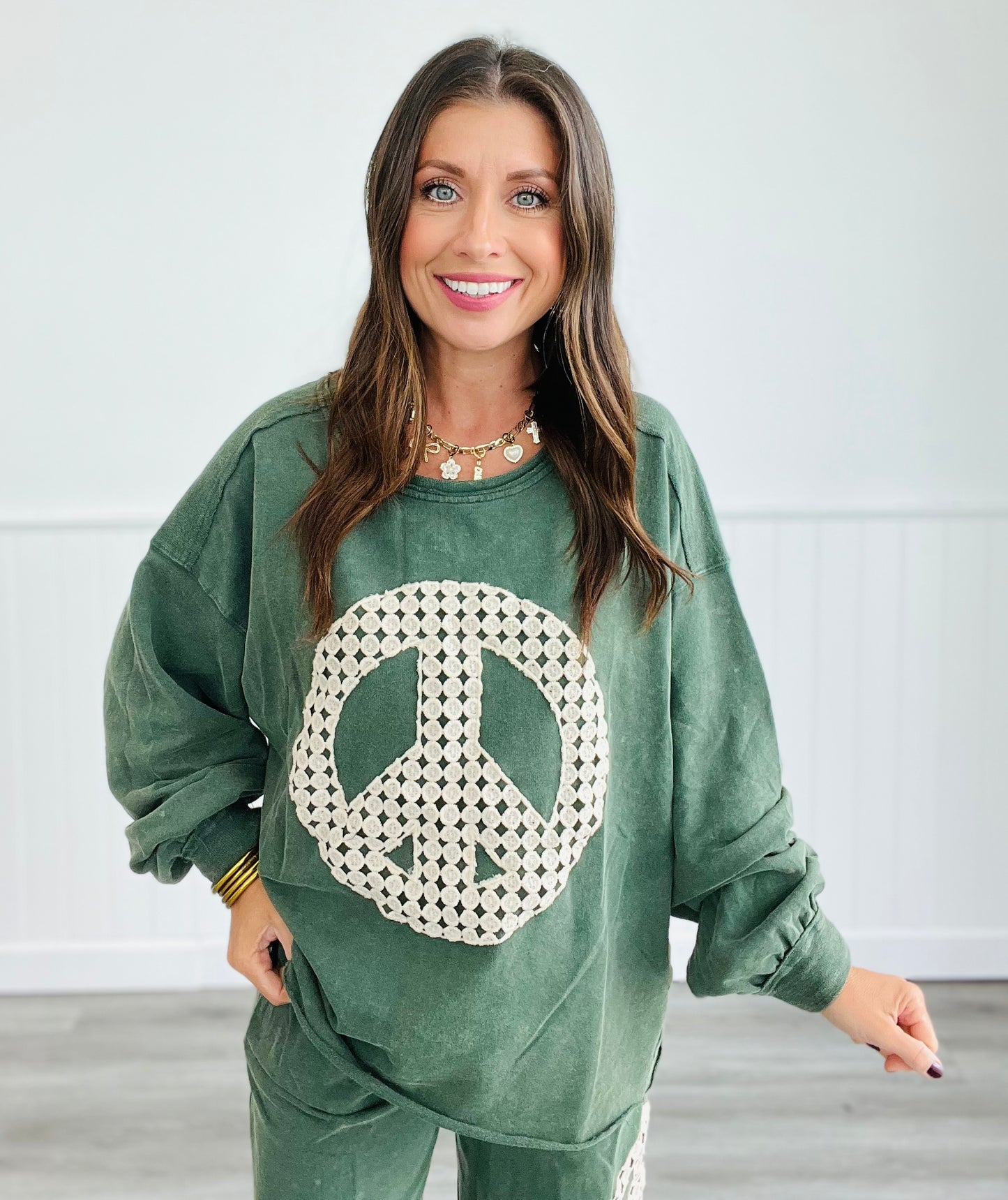 Peace Sign Long Sleeve Sweatshirt (Reg & Plus)- 2 Colors