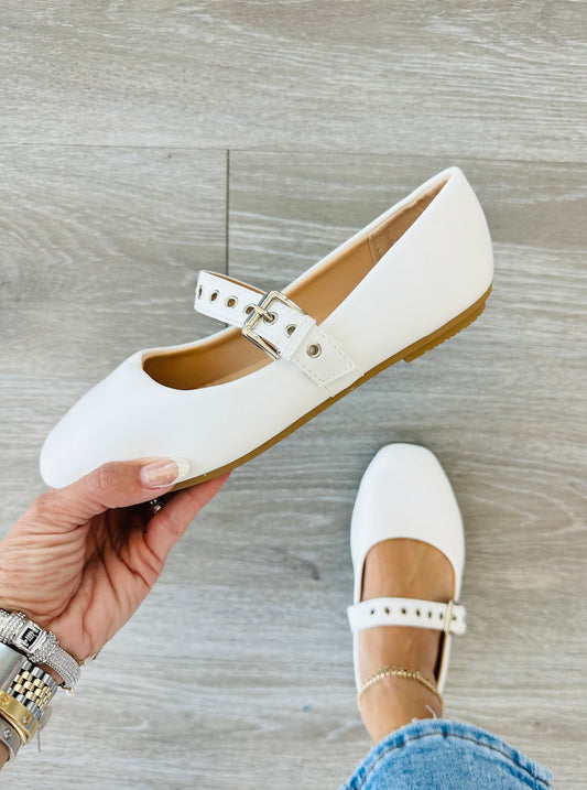 White Style It Up Flats