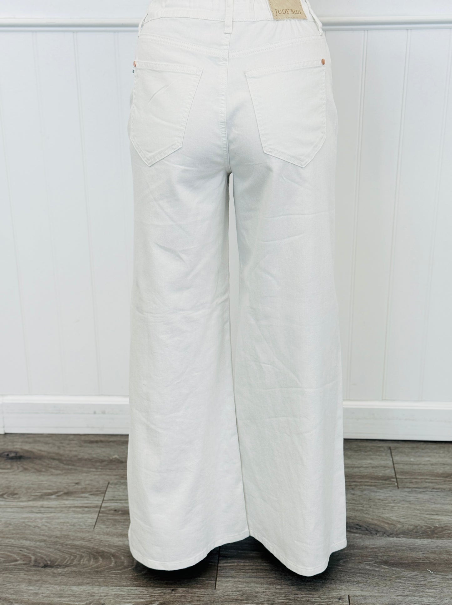 Judy Blue Summer House White Featherweight Palazzo Pants (Reg. and Plus)