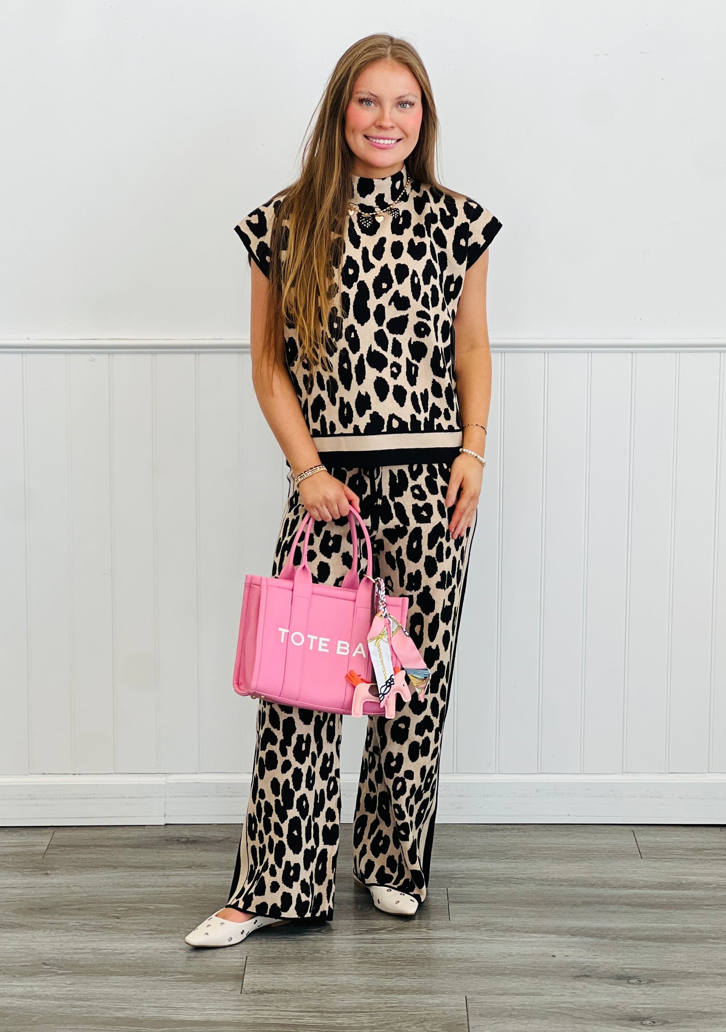Black Leopard Print Contrast Stripe Top (Reg. and Plus)