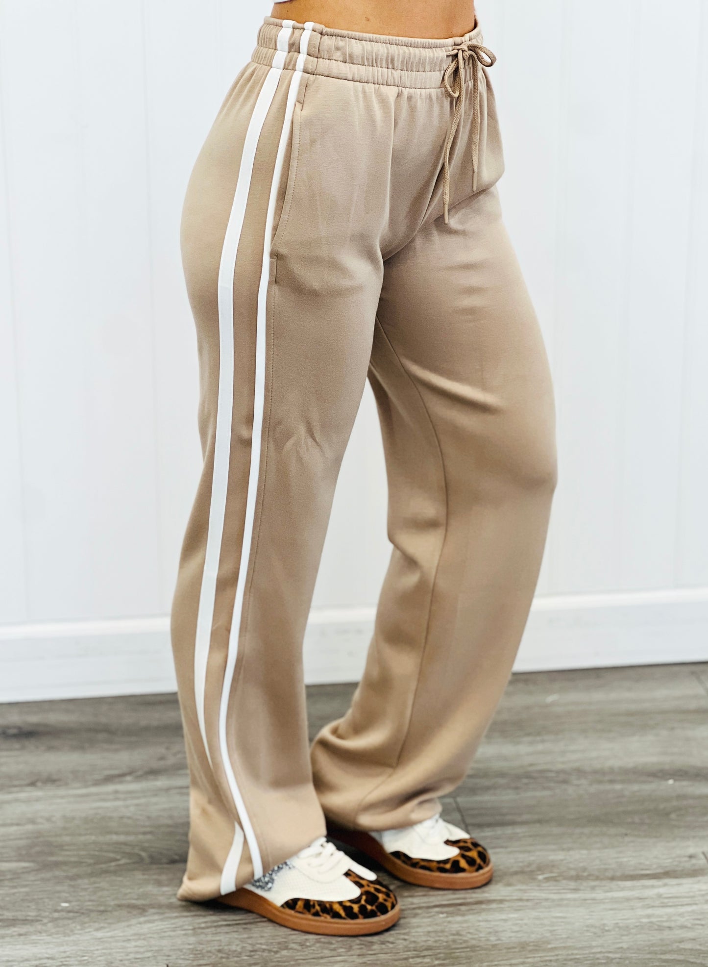 Black Side Stripe Pocket Pants (Reg.) - 2 Colors