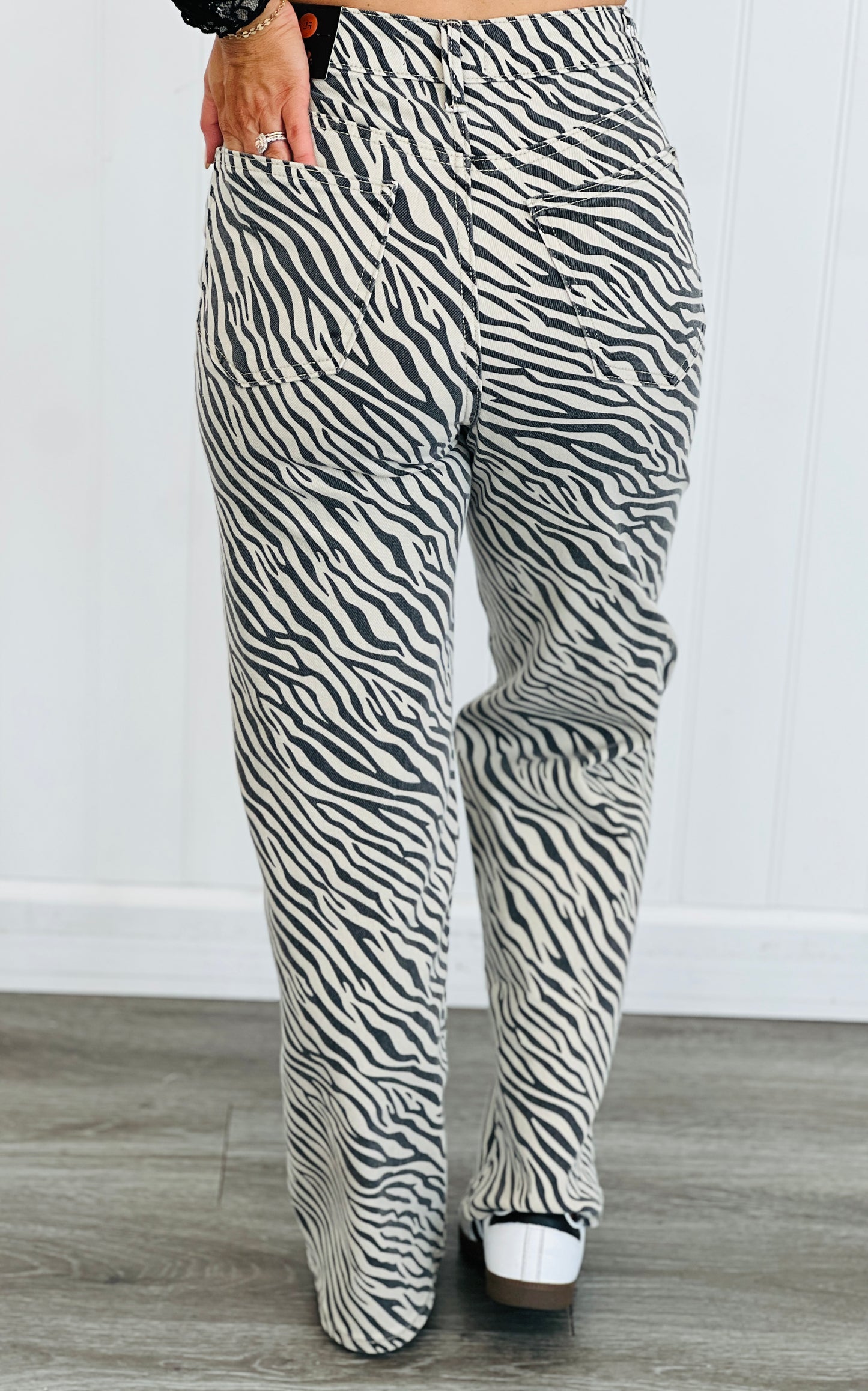 Zebra Print Vintage Straight Jeans (Reg.)