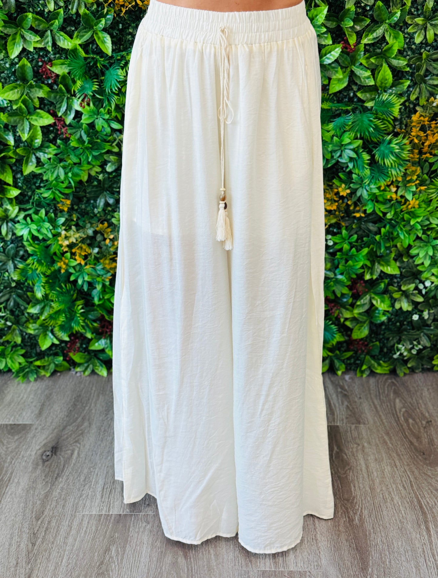 Beige Bubble Hem Top & Pants Set (Reg.)