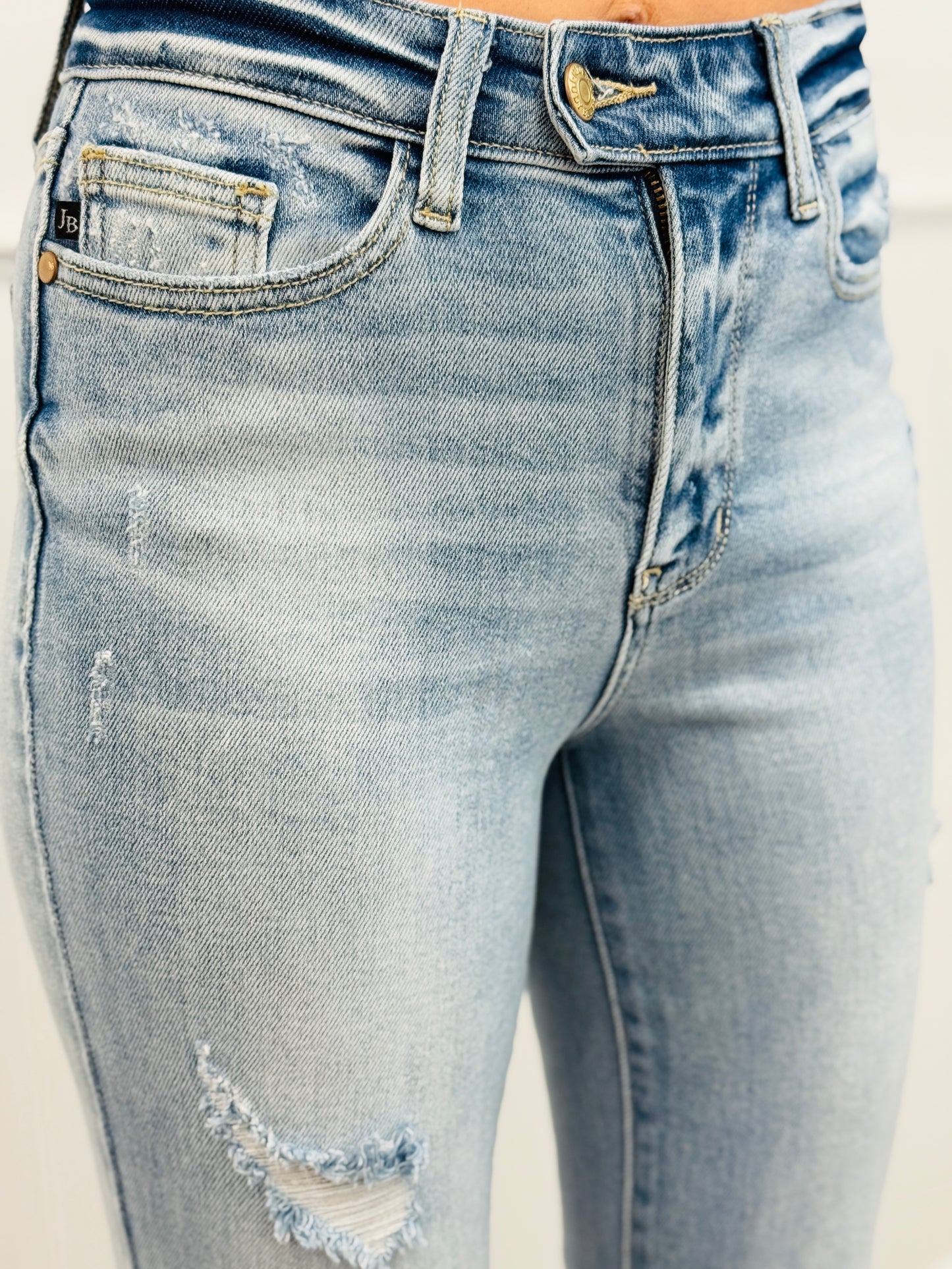 Judy Blue Feeling The Flare Jeans (Reg. and Plus)
