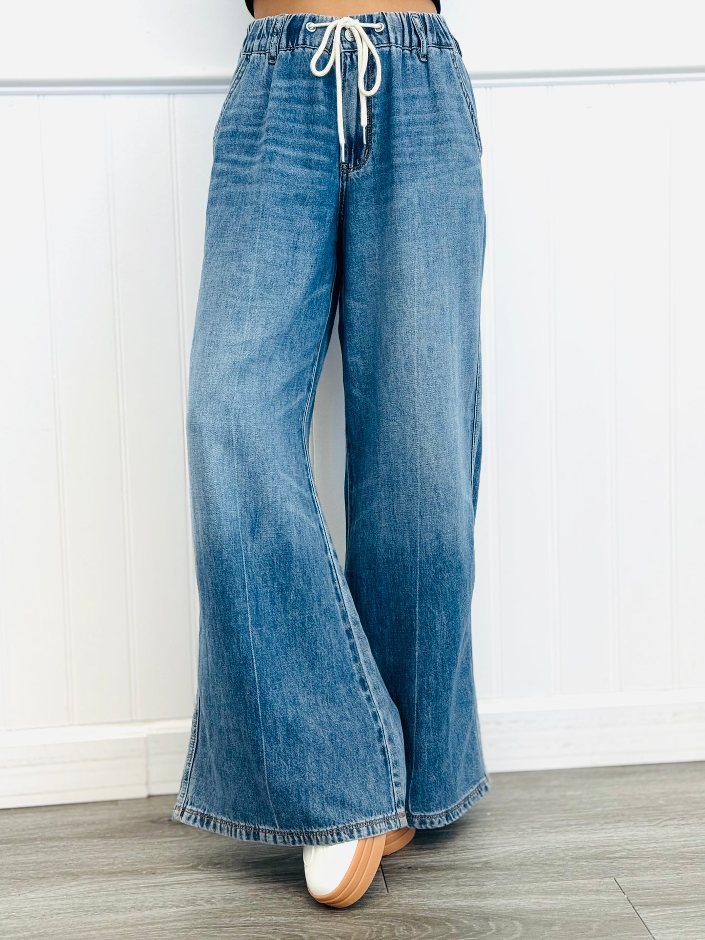 Judy Blue Slouchy Sue Palazzo Jeans (Reg. and Plus)