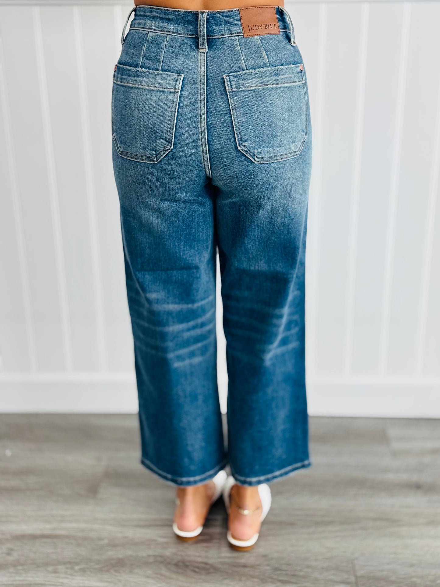 Judy Blue Ready To Work It Wide Leg Crop Jeans (Reg. & Plus)