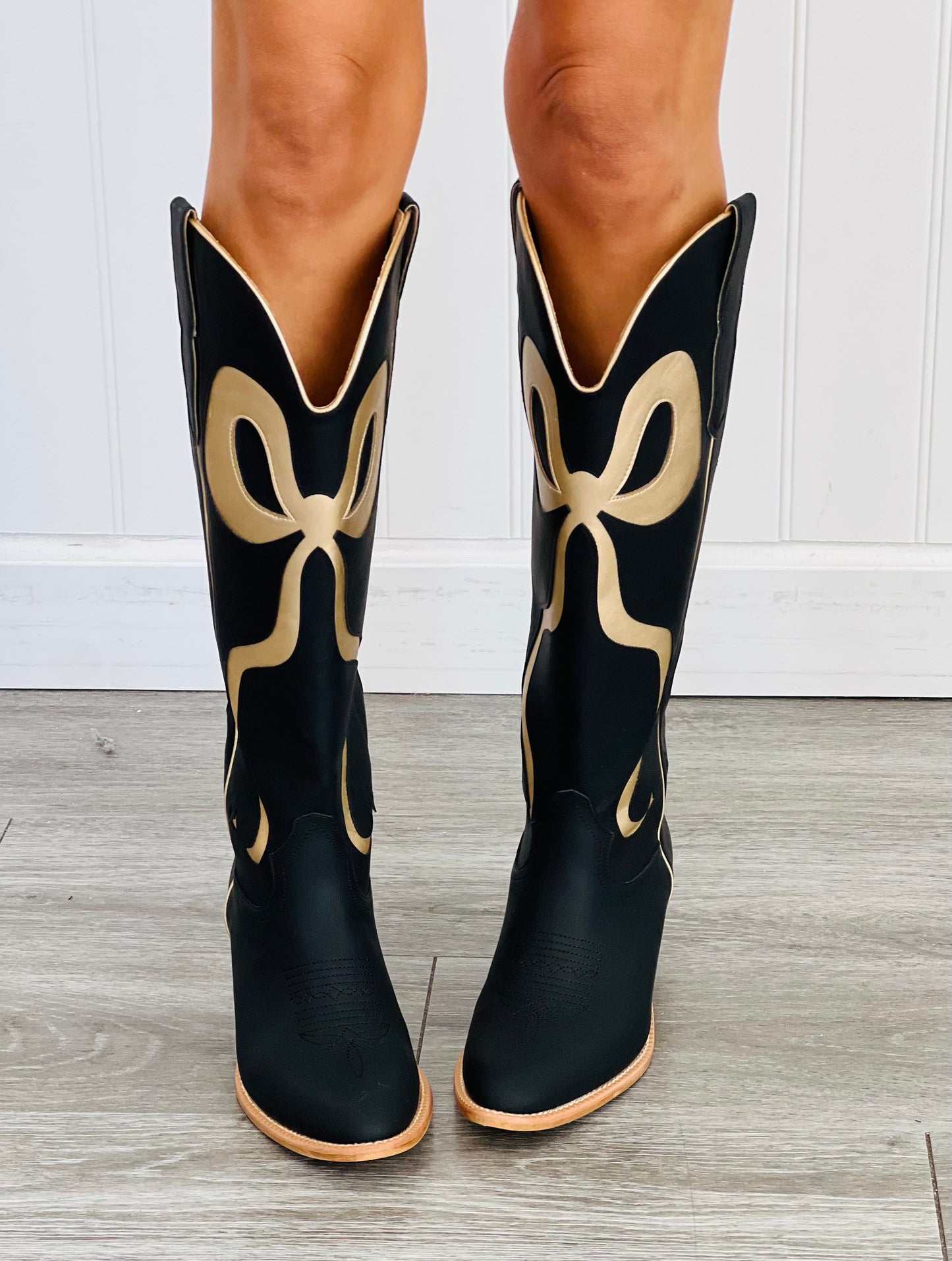 Black/Gold Take A Bow Western Boots