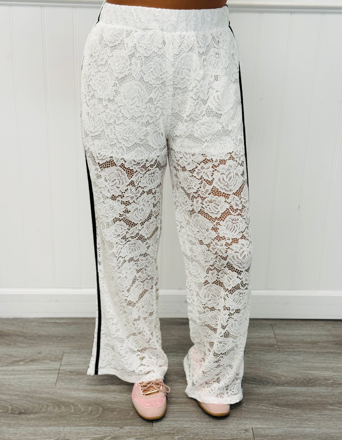 White Lace Side Stripe Jacket & Pants Set (Reg.)