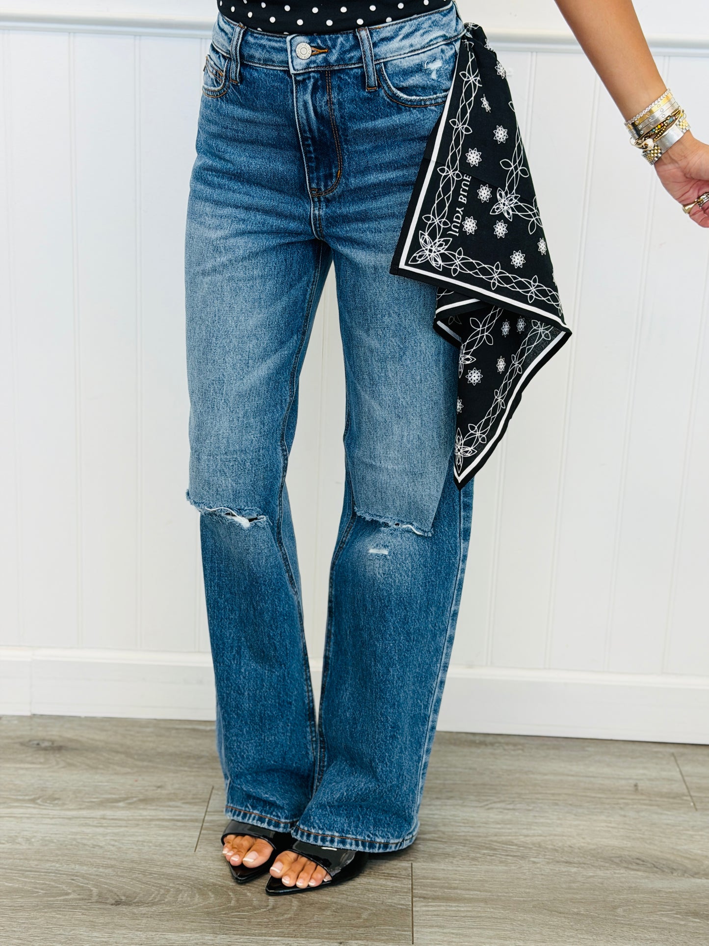 Judy Blue Babe 90's Straight Jeans (Reg. and Plus)