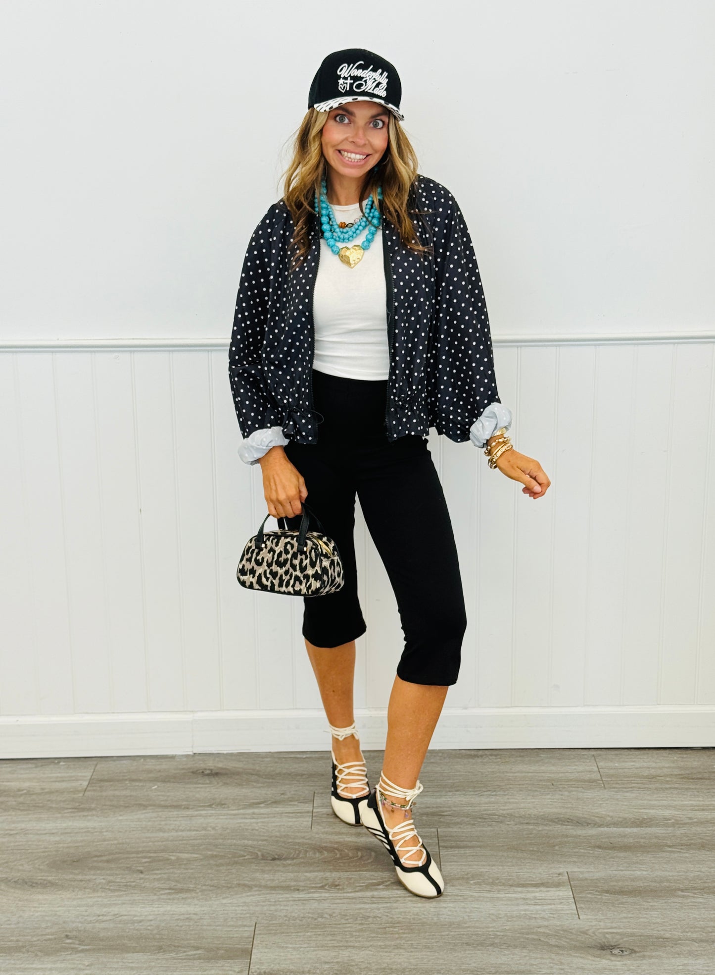 Black Flare Capri Pants (Reg.)