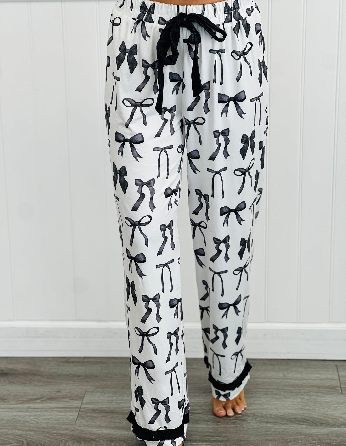 Midnight Bow Pajama Set (Reg. and Plus)