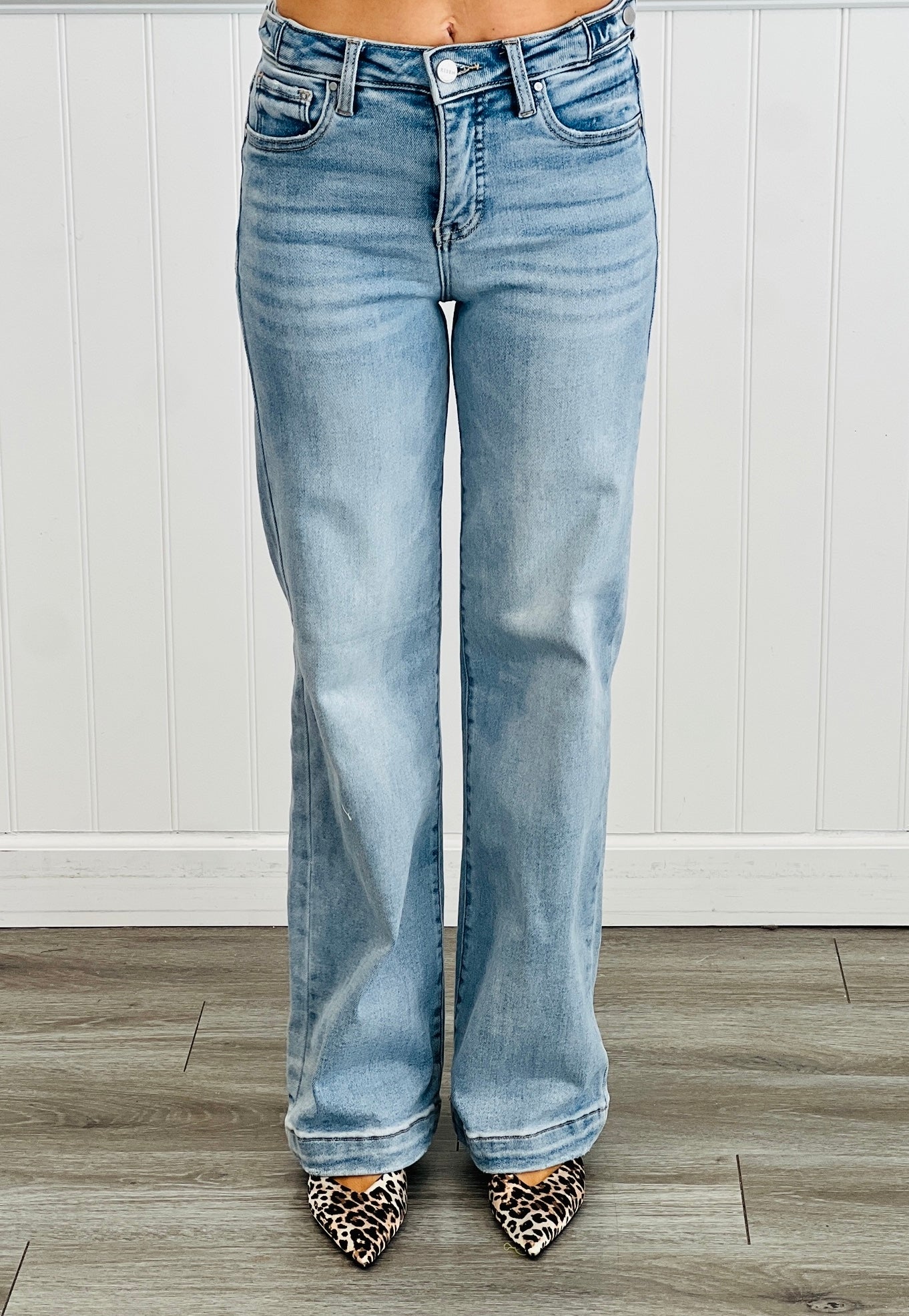 Risen Light Tummy Control Wonderfully Wide Leg Jeans (Reg & Plus)