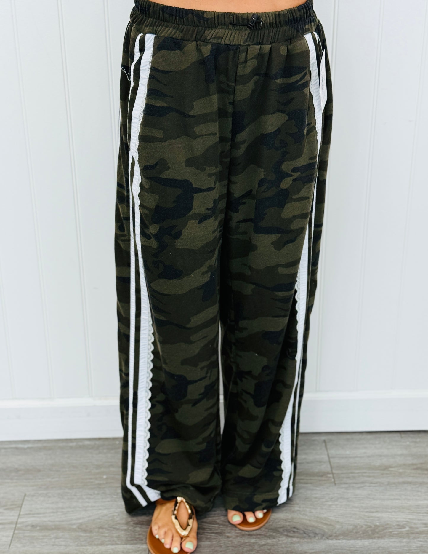 Camo Side Stripe Wide Leg Pants (Reg.)