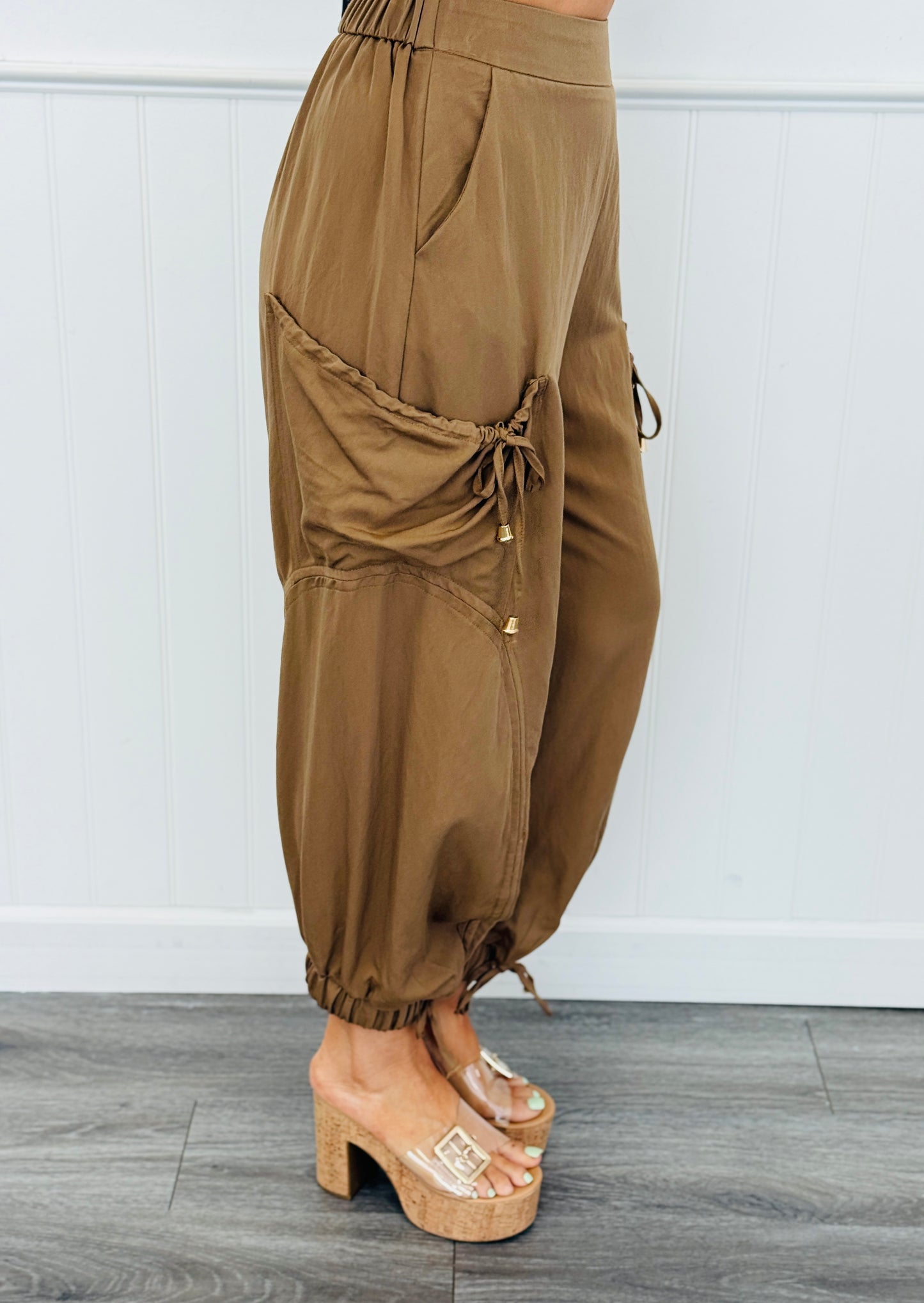 Mocha Cargo Parachute Pants (Reg.)
