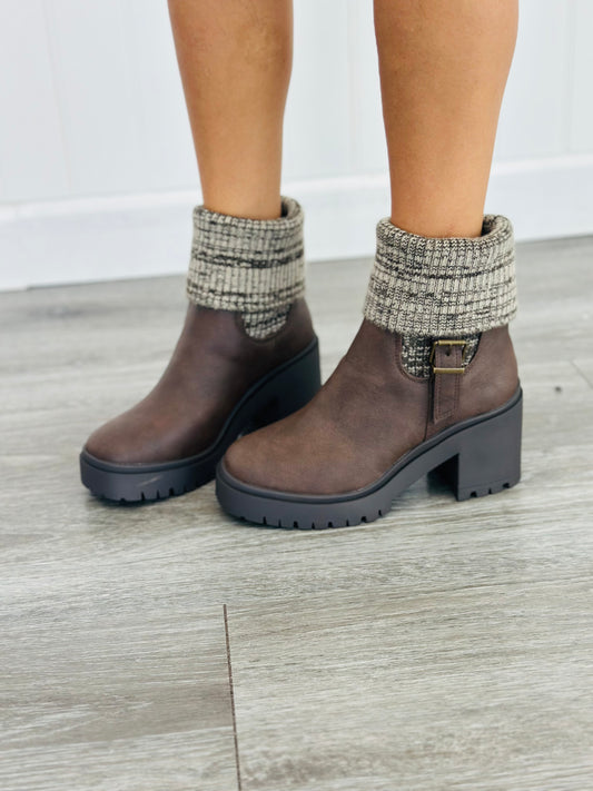 Brown Knit Chelsea Boots