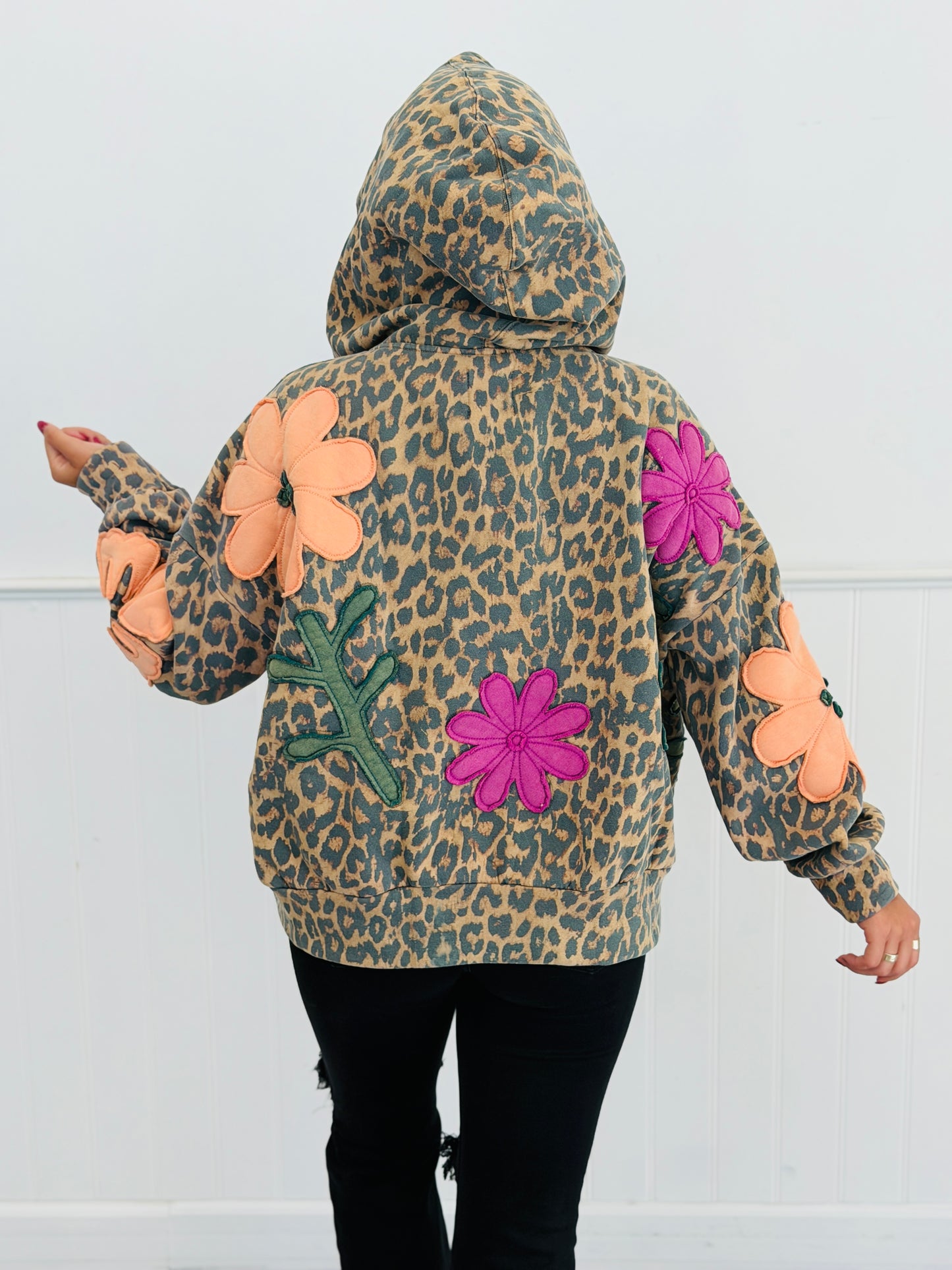 Leopard Bloom Patch Hoodie Cardigan (Reg.)