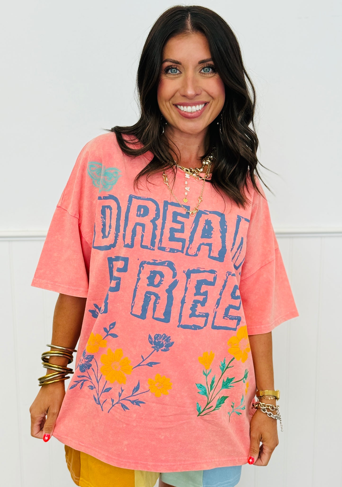 Dream Free Floral Graphic Tee (Reg. and Plus)