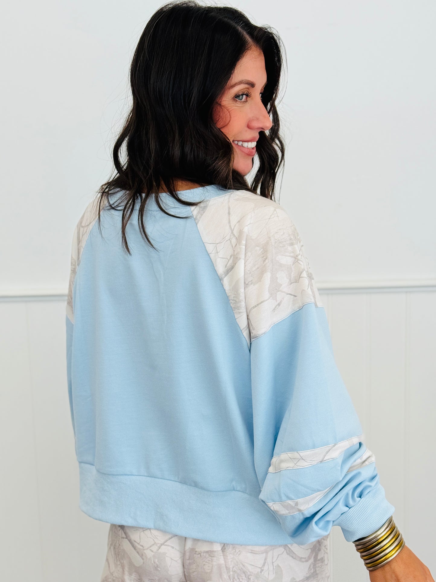 Camo Inserts Sweatshirt (Reg & Plus)-2 Colors