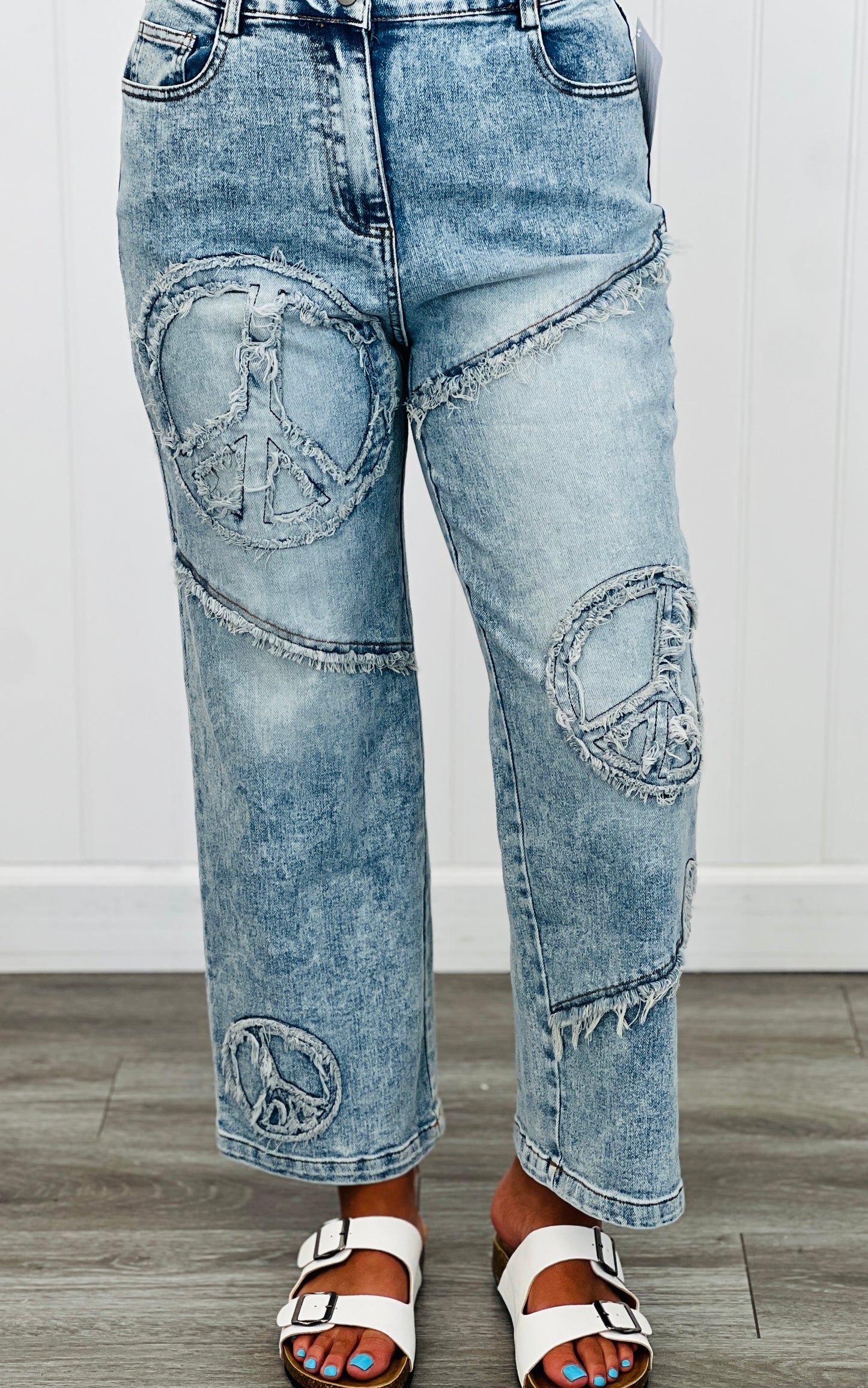 Light Denim Peace Mark Jeans (Reg & Plus)