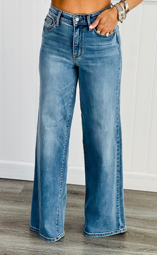 Judy Blue Perfect For You Wide Leg Jeans (Reg. & Plus)