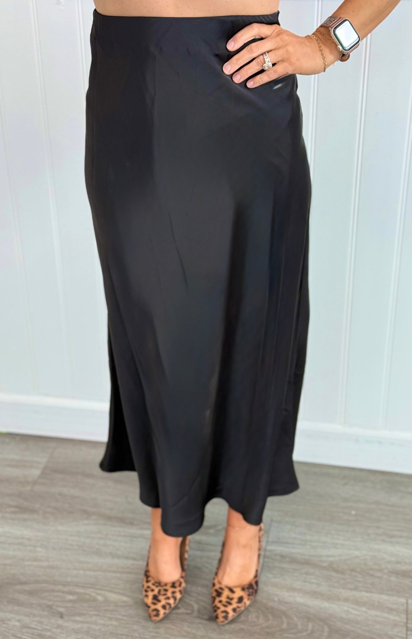 Black Satin Effect Maxi Skirt (Reg)