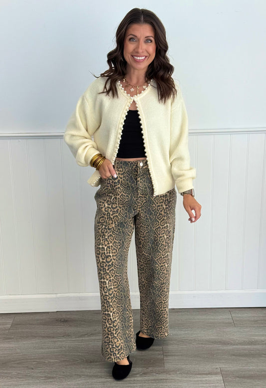 Bold Animal Print Twill Pants (Reg & Plus)