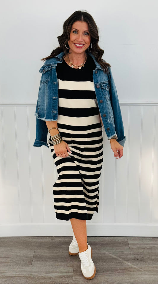 Descending Stripes Midi Dress (Reg)